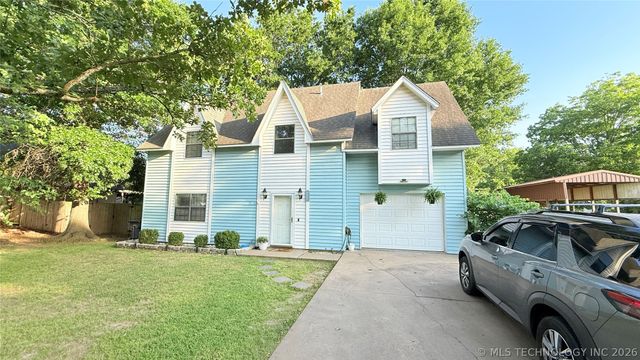 1218 E Boone Street, Tahlequah, OK 74464