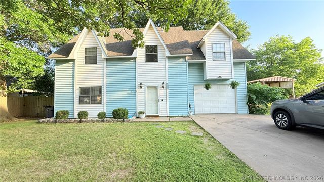 1218 E Boone Street, Tahlequah, OK 74464