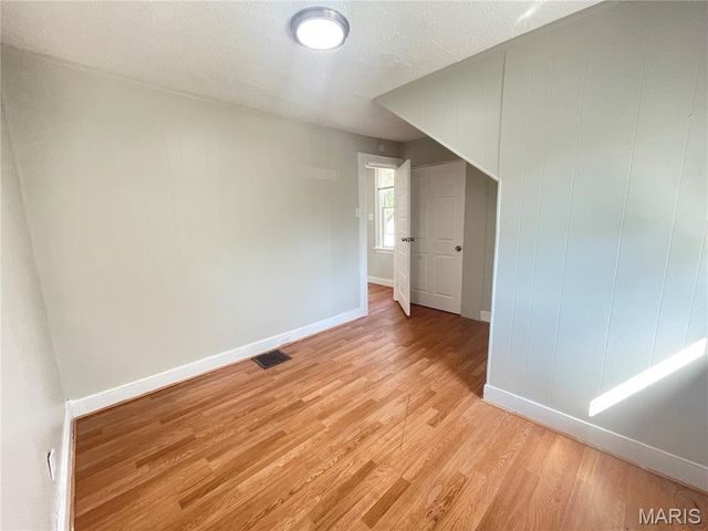 2128 Lexa Drive, St Louis, MO 63136