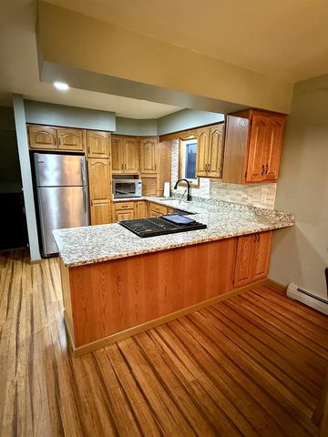 2716 E 3rd St, Superior, WI 54880