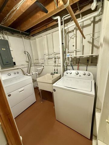 2716 E 3rd St, Superior, WI 54880