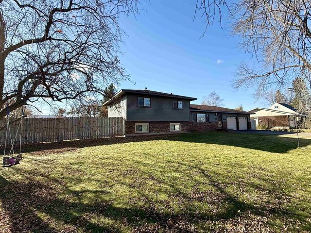 2716 E 3rd St, Superior, WI 54880