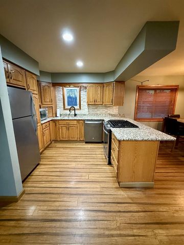 2716 E 3rd St, Superior, WI 54880