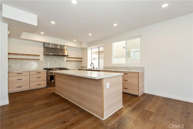 6 Broadleaf, Irvine, CA 92612