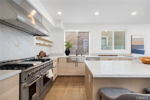 6 Broadleaf, Irvine, CA 92612