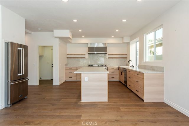 6 Broadleaf, Irvine, CA 92612