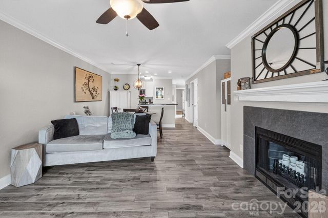 18695 Vineyard Point Lane, Cornelius, NC 28031