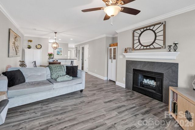 18695 Vineyard Point Lane, Cornelius, NC 28031