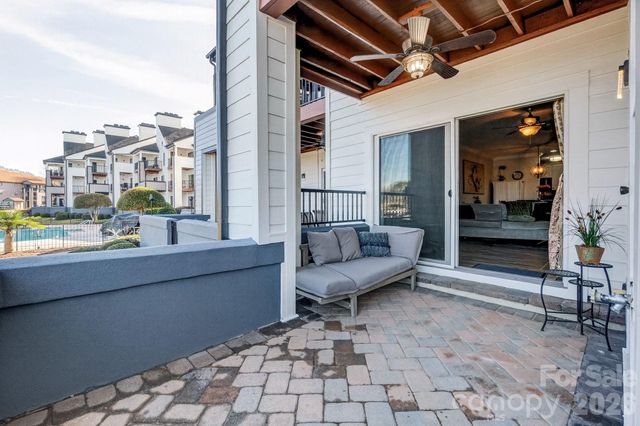 18695 Vineyard Point Lane, Cornelius, NC 28031