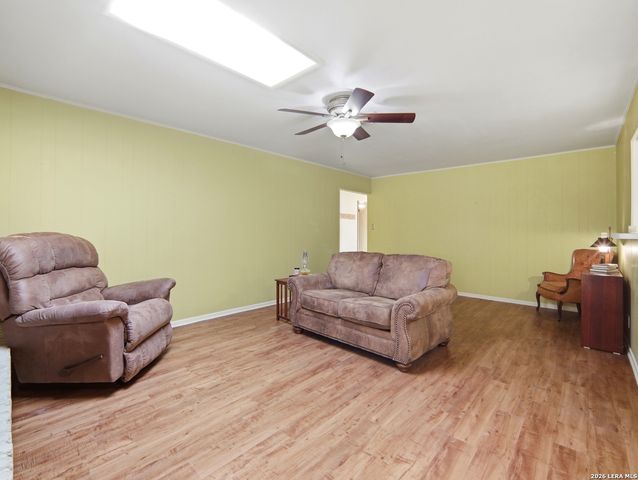 734 Balboa, Universal City, TX 78148