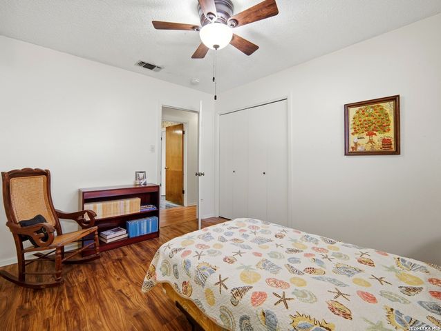 734 Balboa, Universal City, TX 78148