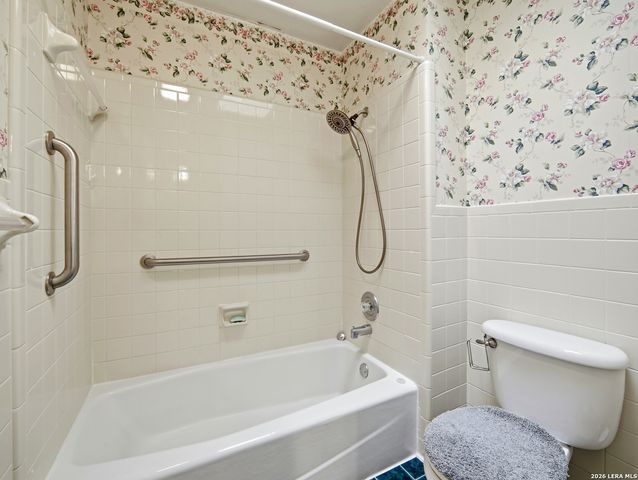 734 Balboa, Universal City, TX 78148