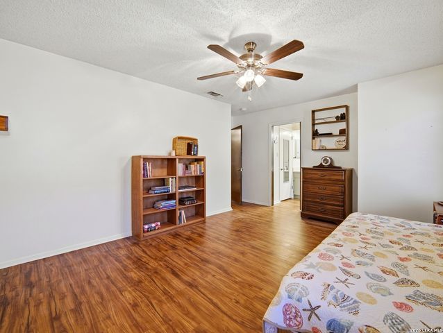 734 Balboa, Universal City, TX 78148