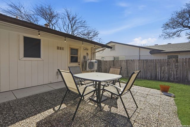 734 Balboa, Universal City, TX 78148