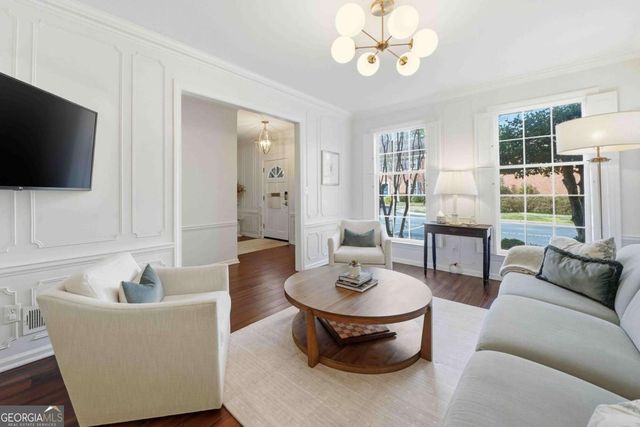 5 Prescott Walk NE, Atlanta, GA 30307