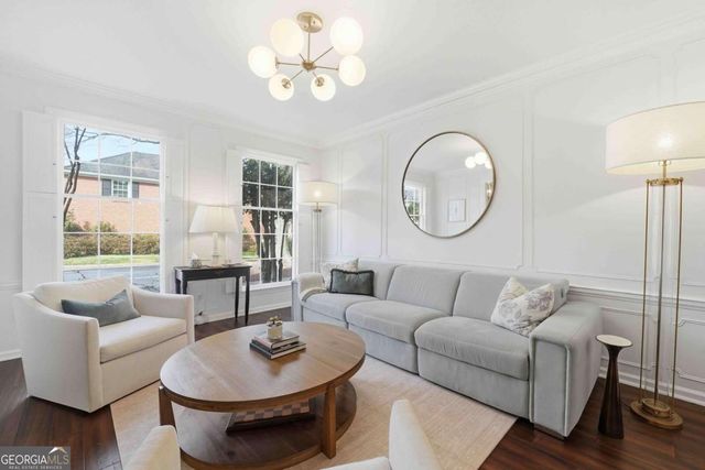 5 Prescott Walk NE, Atlanta, GA 30307