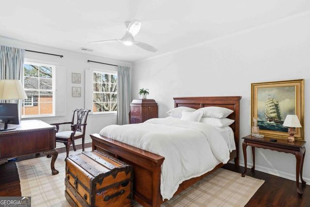 5 Prescott Walk NE, Atlanta, GA 30307