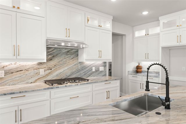 441 Collum View, Azle, TX 76020