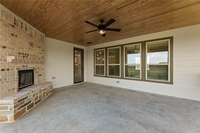 441 Collum View, Azle, TX 76020