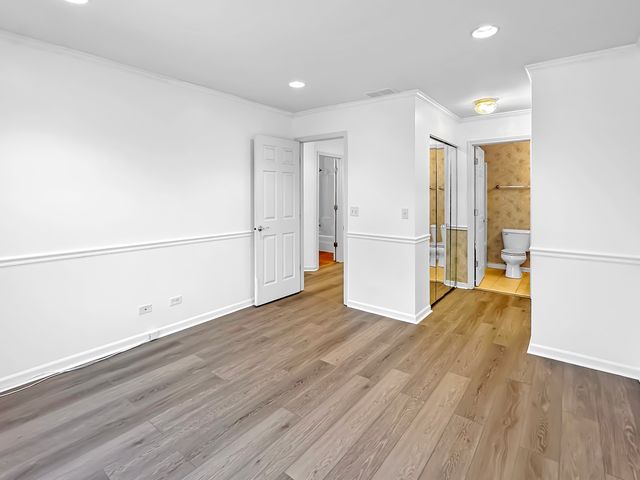 31782 N Pineview Boulevard, Lakemoor, IL 60051