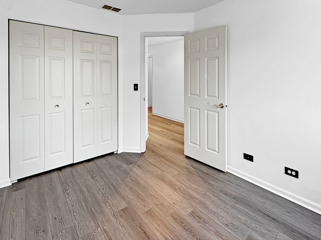 31782 N Pineview Boulevard, Lakemoor, IL 60051