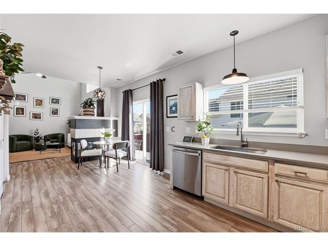 6800 W Remington Pl, Littleton, CO 80128