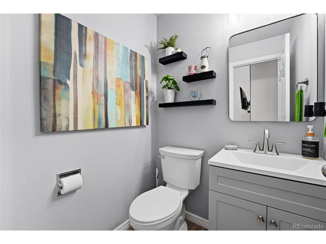 6800 W Remington Pl, Littleton, CO 80128