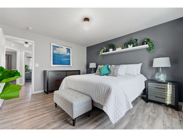 6800 W Remington Pl, Littleton, CO 80128