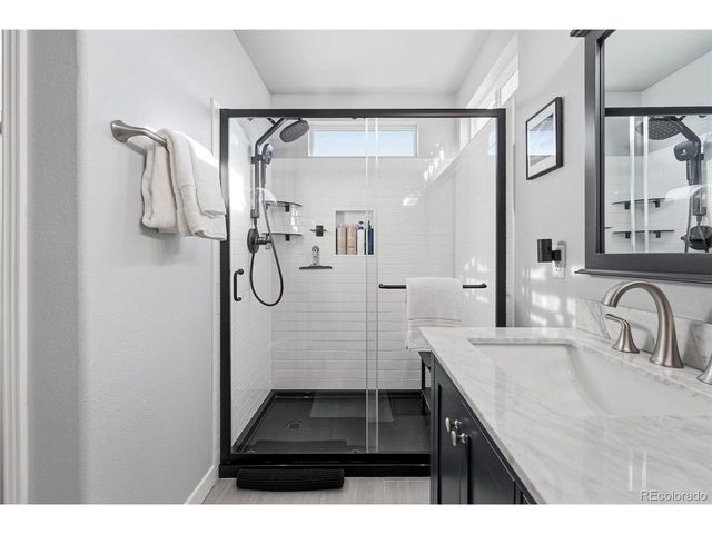 6800 W Remington Pl, Littleton, CO 80128