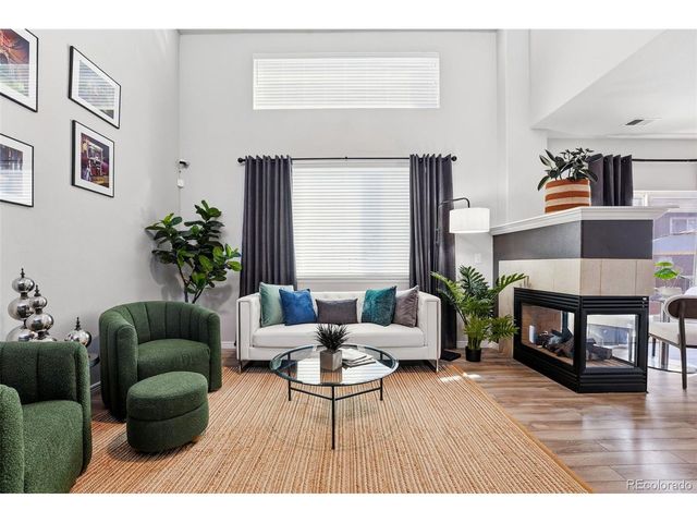 6800 W Remington Pl, Littleton, CO 80128