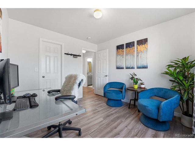 6800 W Remington Pl, Littleton, CO 80128