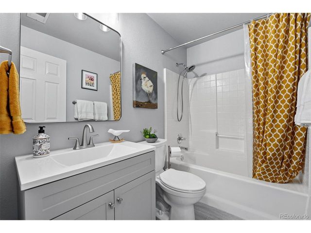 6800 W Remington Pl, Littleton, CO 80128