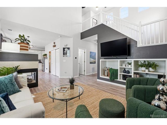 6800 W Remington Pl, Littleton, CO 80128