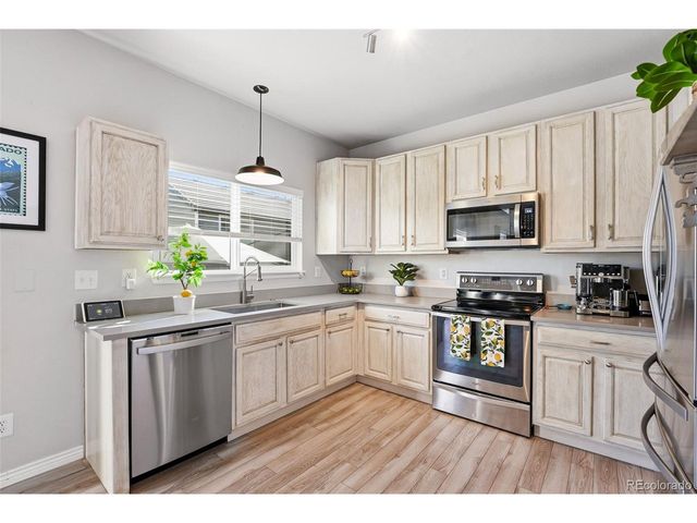 6800 W Remington Pl, Littleton, CO 80128