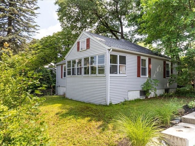 25 Marilyn Drive, Auburn, MA 01501