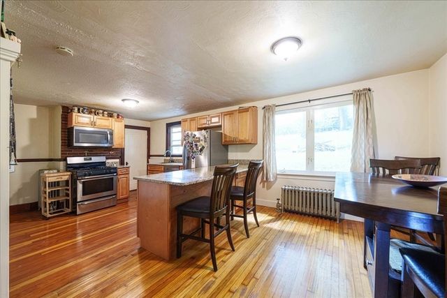 25 Marilyn Drive, Auburn, MA 01501