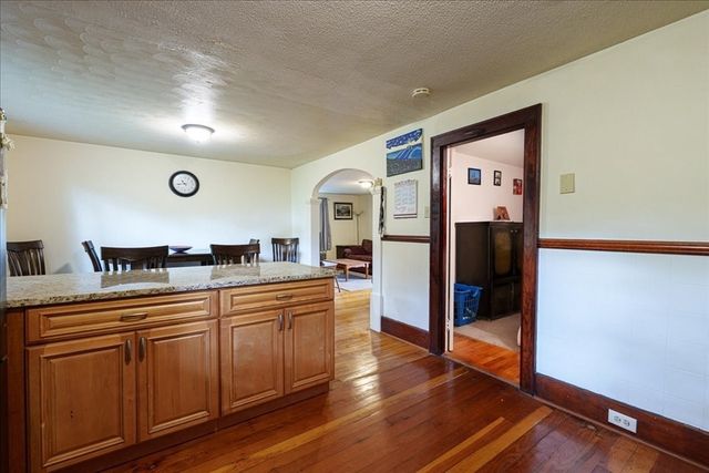 25 Marilyn Drive, Auburn, MA 01501