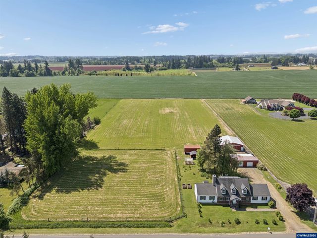 10124 Wiseacre NE Ln, Aurora, OR 97002