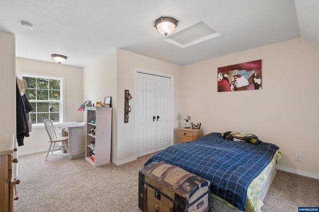 10124 Wiseacre NE Ln, Aurora, OR 97002