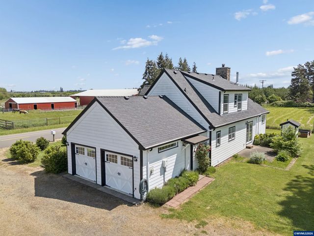 10124 Wiseacre NE Ln, Aurora, OR 97002
