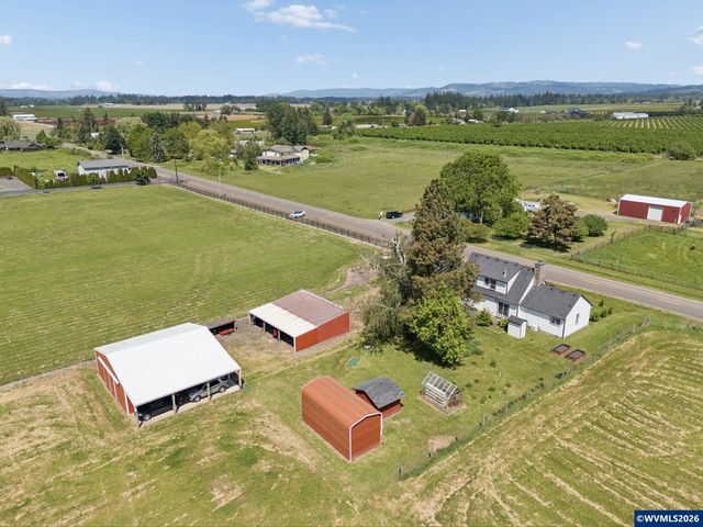 10124 Wiseacre NE Ln, Aurora, OR 97002