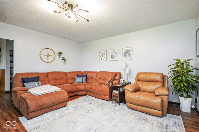 209 N Plum Street, Fairland, IN 46126