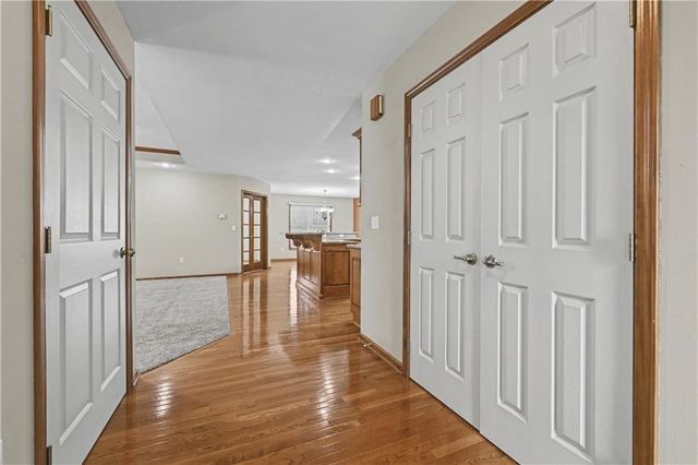 15402 S Hillside Street, Olathe, KS 66062