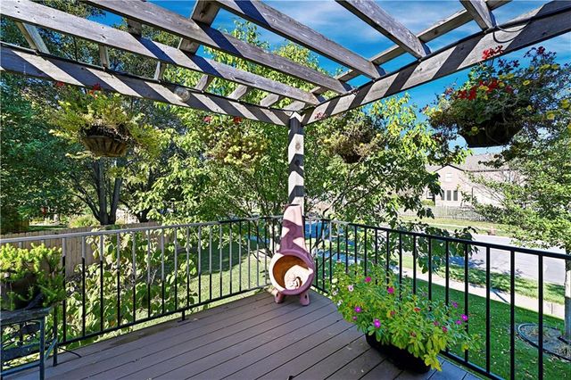 15402 S Hillside Street, Olathe, KS 66062