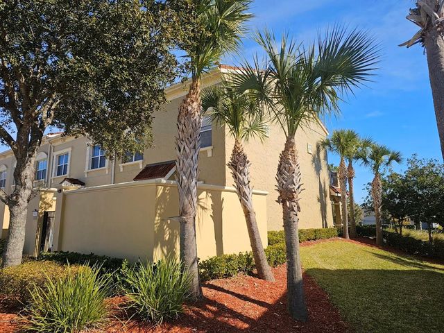 2616 BELLA VISTA DRIVE, Davenport, FL 33897