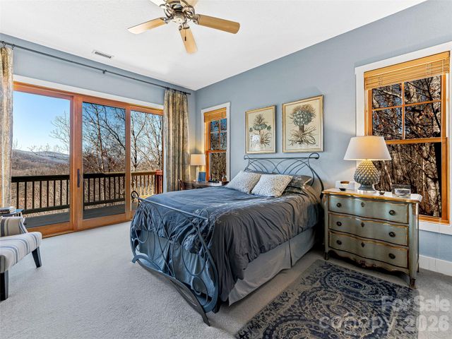 130 Cross Vine Drive, Tuckasegee, NC 28783