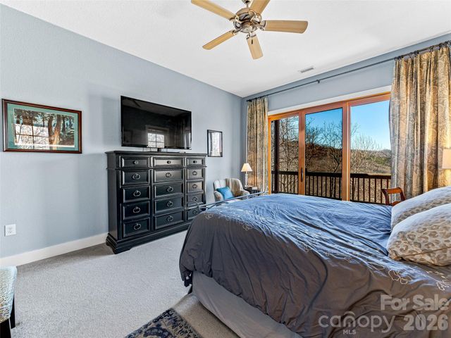 130 Cross Vine Drive, Tuckasegee, NC 28783