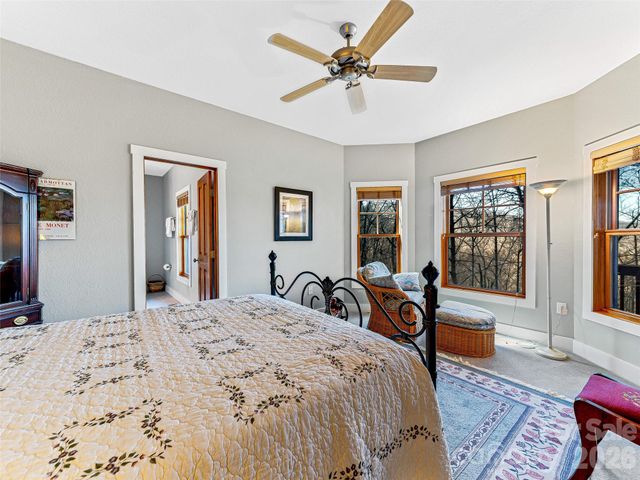 130 Cross Vine Drive, Tuckasegee, NC 28783