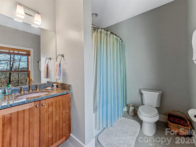 130 Cross Vine Drive, Tuckasegee, NC 28783