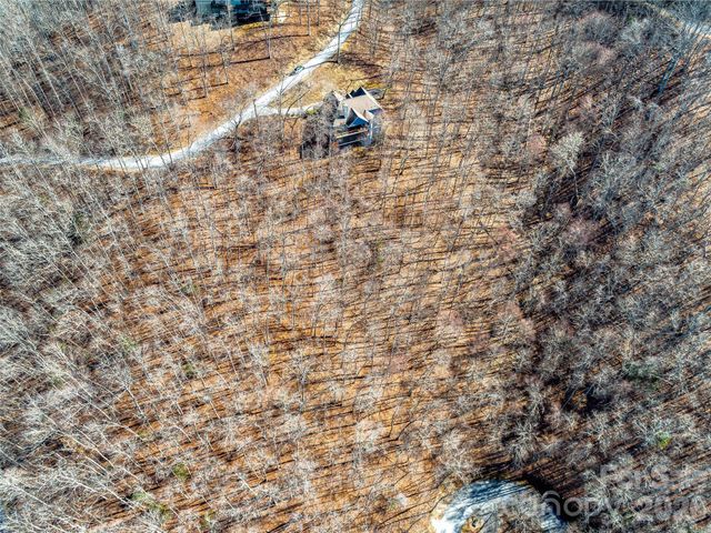 130 Cross Vine Drive, Tuckasegee, NC 28783